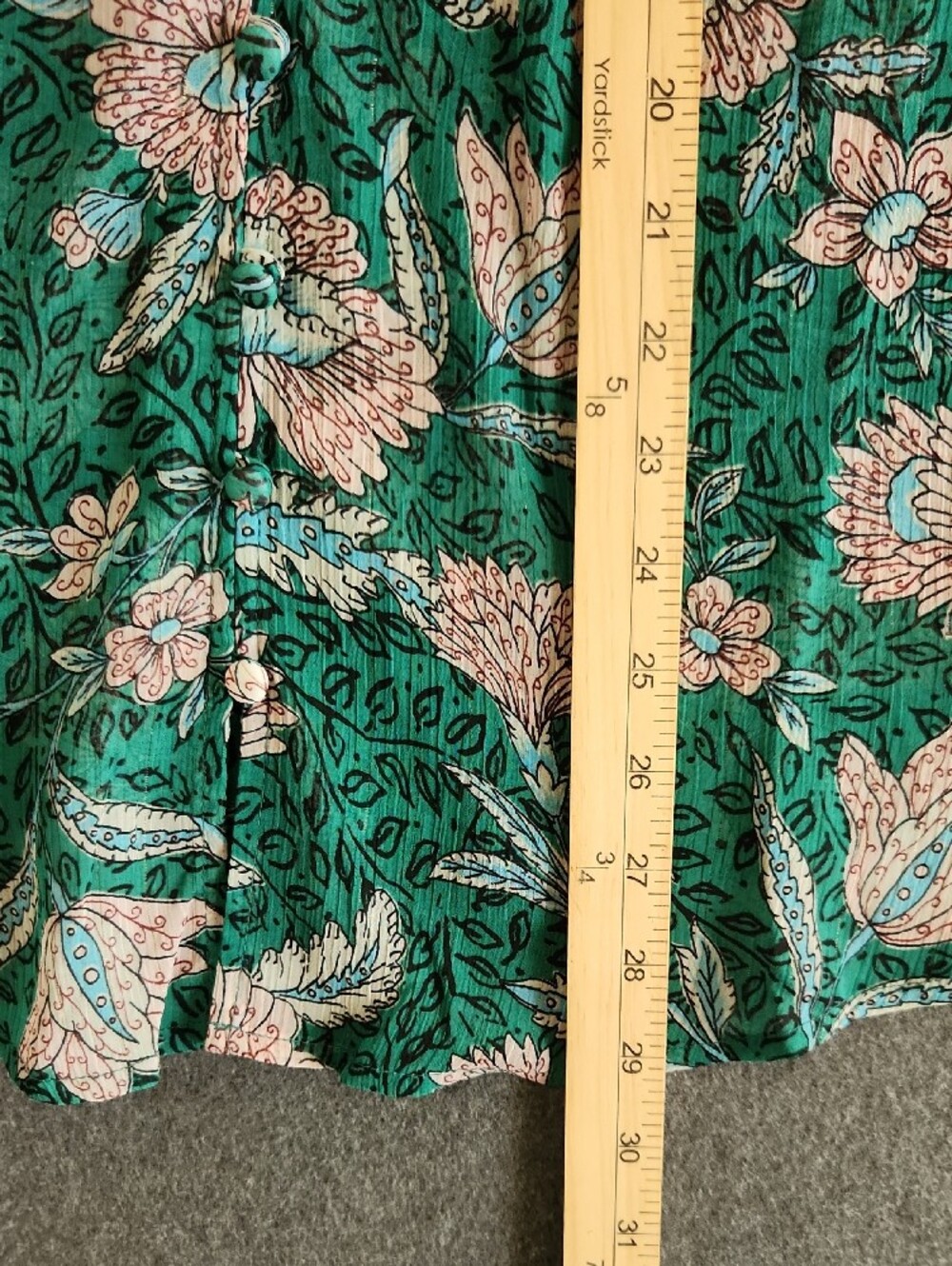 Torrid Women's Green Floral V-Neck Button Down Blouse Long Sleeve Size 1X Flowy - Picture 4 of 8